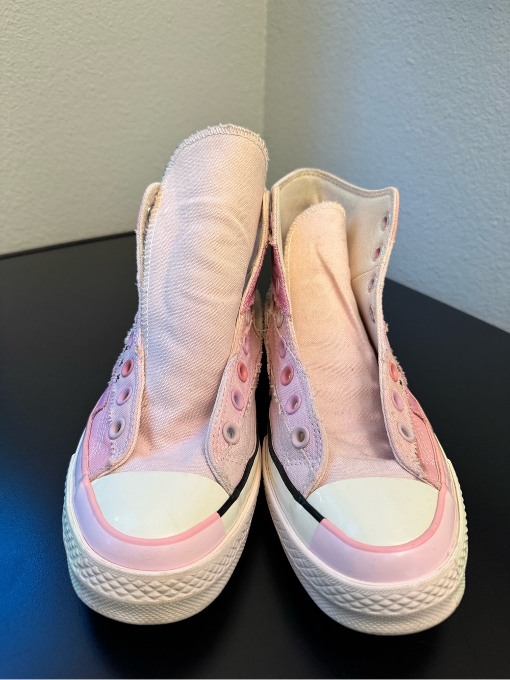 Converse Chuck 70s Hi x Millie Bobby Brown - Picture 2 of 11